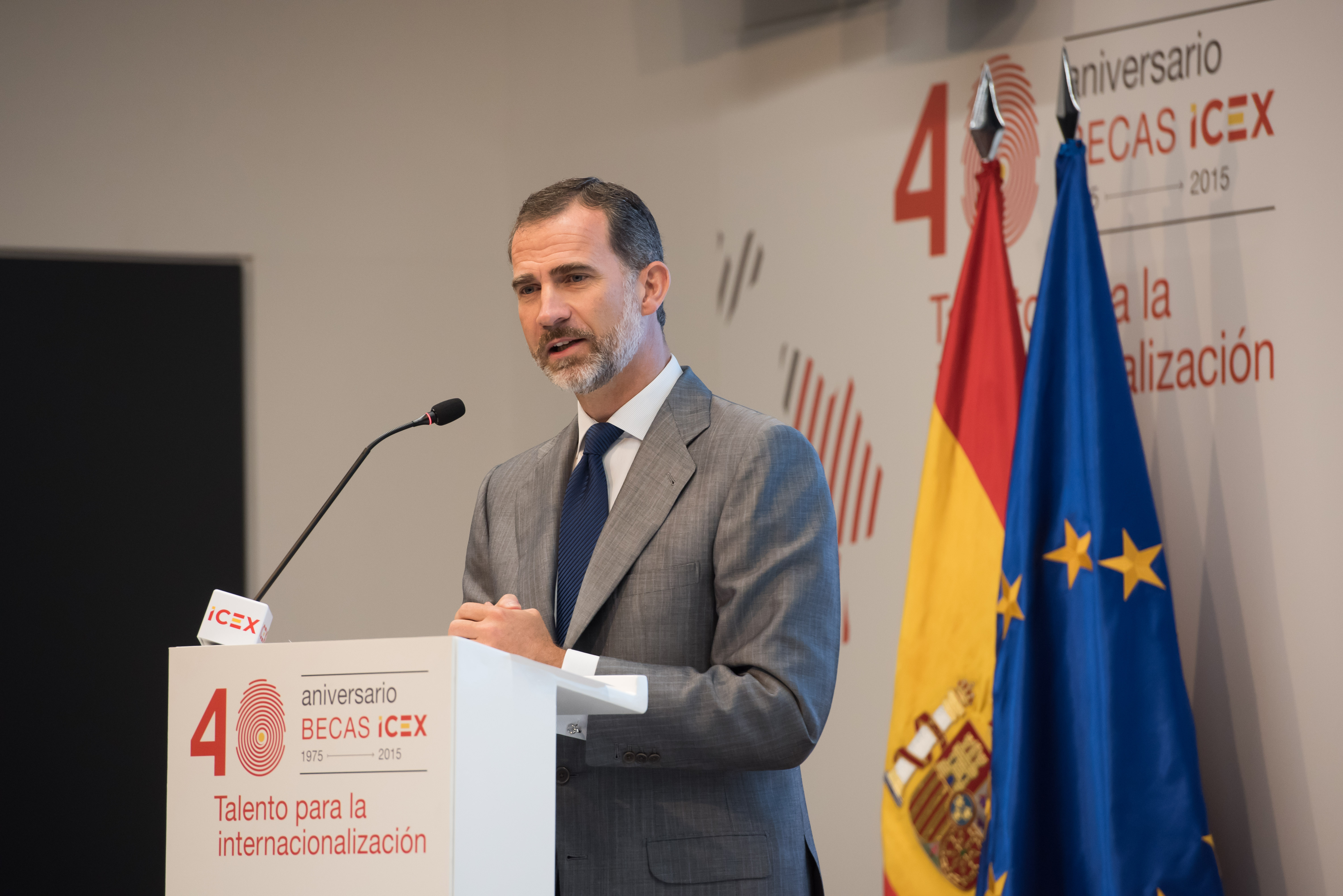 Rey Felipe VI hablando en el 40 aniversario becas ICEX