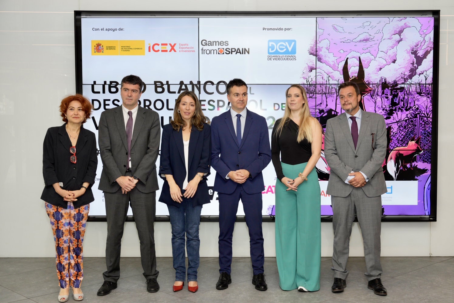 María Peña, Matías González, Xiana Méndez, Héctor Gómez, Valeria Castro y Víctor Francos
