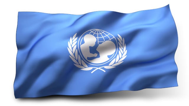 Bandera de UNICEF ondeando