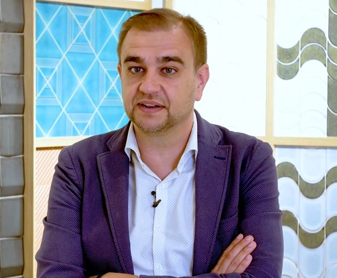 José Cantavella, director de exportación en Natucer, nos cuenta su experiencia al participar en Coverings con ICEX y da varios consejos a la hora de participar en la feria.
