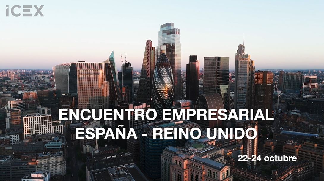 Encuentro Empresarial España - Reino Unido. 22-24 octubre. De fondo, un skyline con los principales rascacielos del centro financiero de Londres.