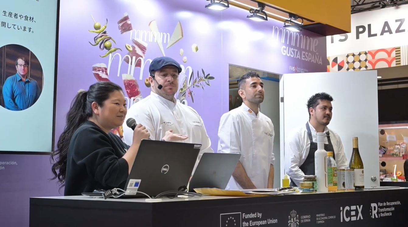 Descubre el ambiente que se vivió en el Pabellón España de Foodex 2026.