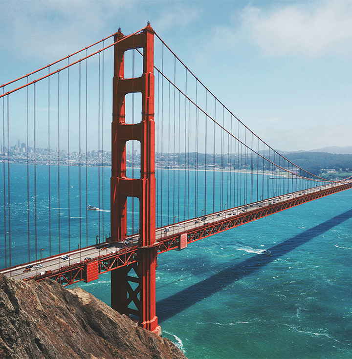 Puente Golden Gate sobre la bahía de San Francisco, California.