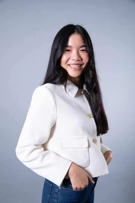 Cristina M. Lou Chiou, agregada comercial de la oficina de España en Islamabad (Pakistán)