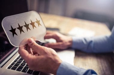 En Italia, el ecommerce no demuestra solo una presencia estable y creciente, sino que el mercado ha entrado en una fase de madurez. La consultora Casaleggio Associati presenta el Ranking Top 100 y Top 10 2026 de los ecommerce que más se han usado en Italia en 2025.