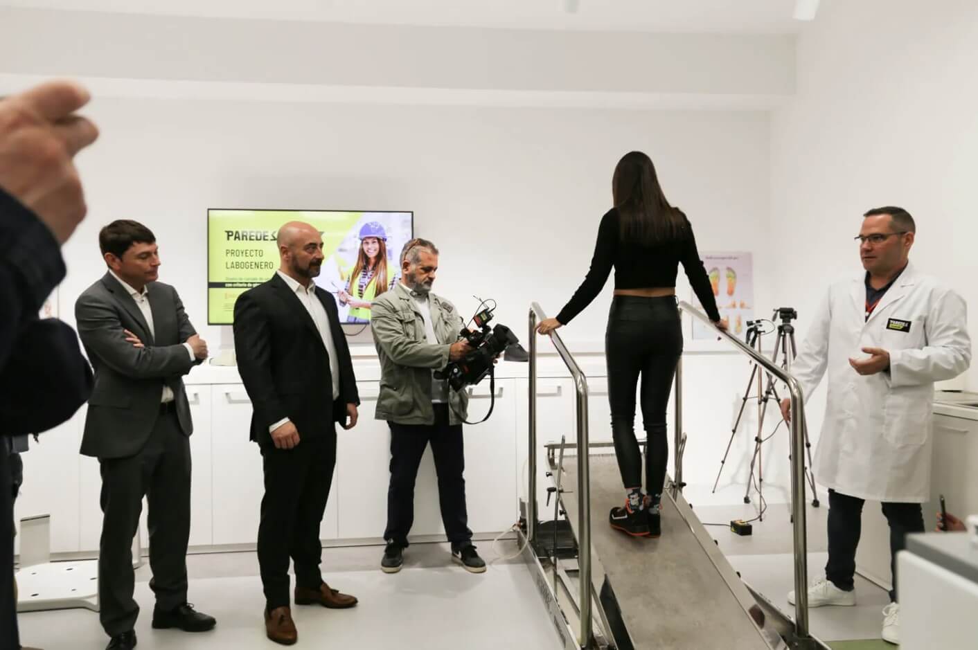 Se han medido durante un año alturas de dedos, empeines o talones, adaptaciones al peso y modificaciones del drop del calzado laboral