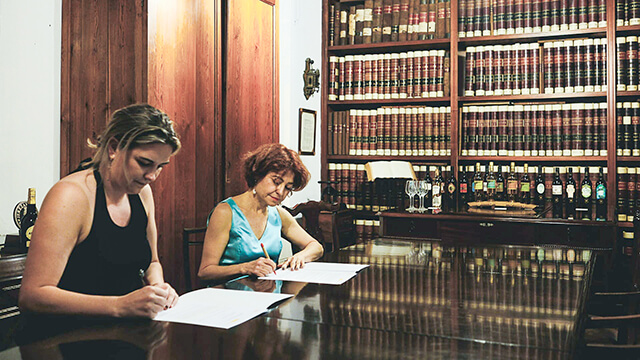 Firman el acuerdo