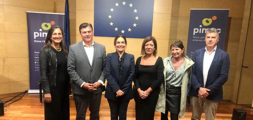 ortación de la mujer en la economía española’ constata que las mujeres representan el 51,88% del PIB de nuestro país.
