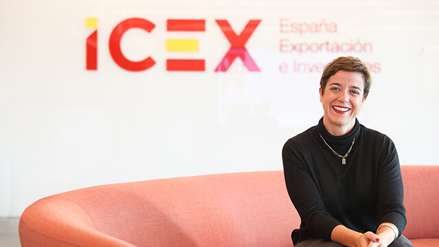 Pertenece al cuerpo de Técnicos Comerciales y Economistas del Estado desde 2007