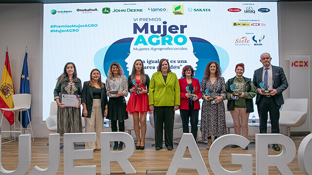 Mujer Agro-_640X360