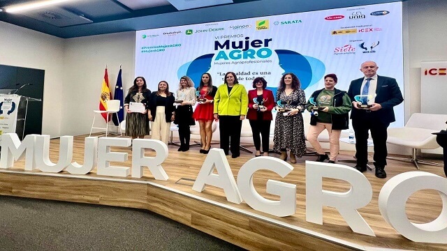 El premio MujerAGROa la Internacionalización ha recaído en Rosa Vañó, por su labor exportadora en la empresa familiar de aceite de oliva Castillo de Canena.