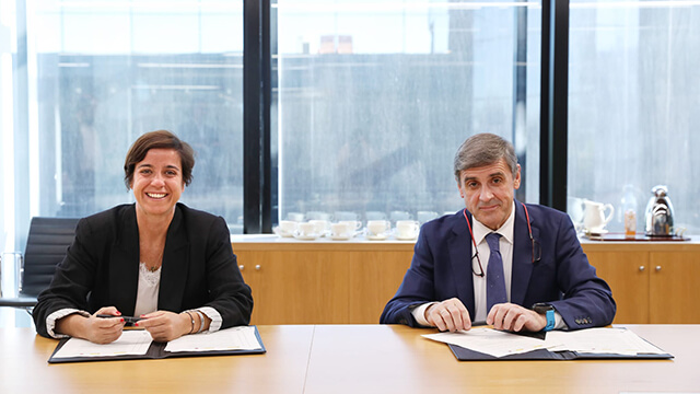 El presidente de SEGITTUR y la consejera delegada de ICEX en la firma 