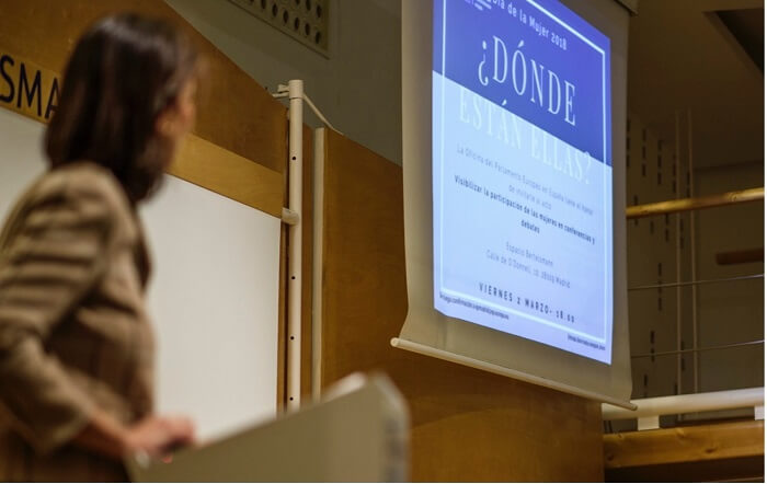 noticia-mujer-conferenciante.jpg