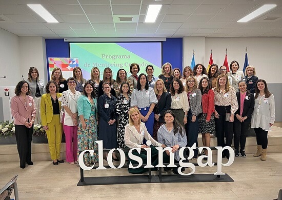 Grupo de mujeres de la reunión de closingap