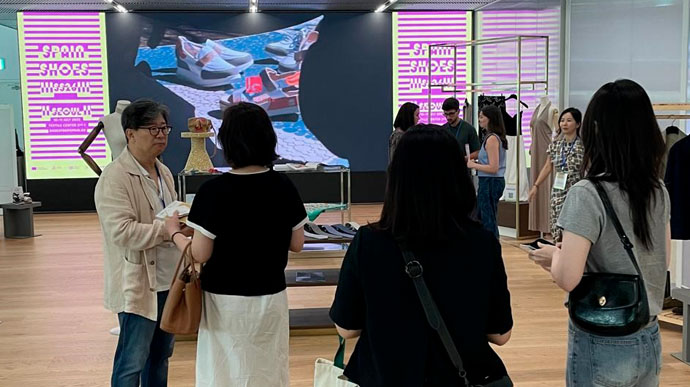 Expo zapatillas en Asia