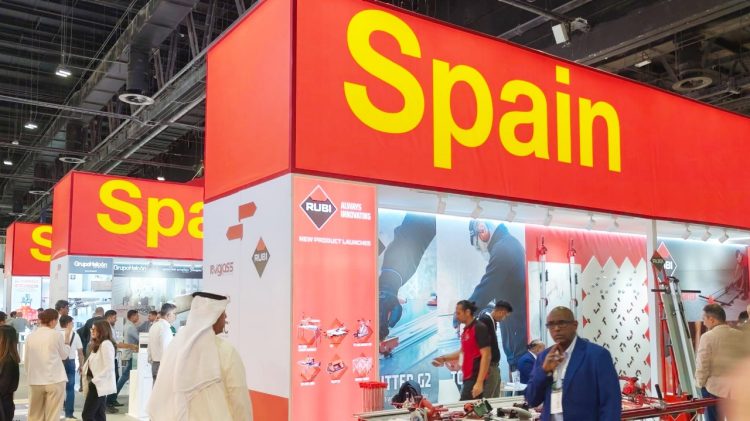 44 empresas muestran la variedad de la oferta española, dentro del pabellón de ICEX, en la cita de referencia de Oriente Medio