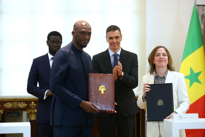 representantes de España y Senegal
