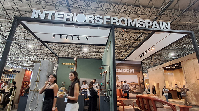 pabellón español en la feria