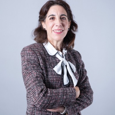 Retrato profesional de María Pilar de Carlos con motivo de su ponencia en el claustro de ESADE