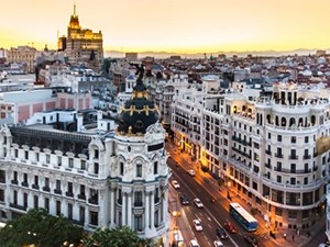 Servicios de apoyo en España y en destino