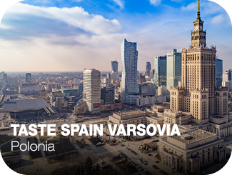 Taste Spain Varsovia. Polonia. Varios edificios, un estadio y varios rascacielos de Varsovia